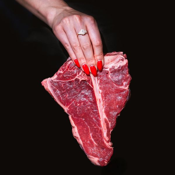 T-Bone sezonowany na sucho — MooMoo Kraków